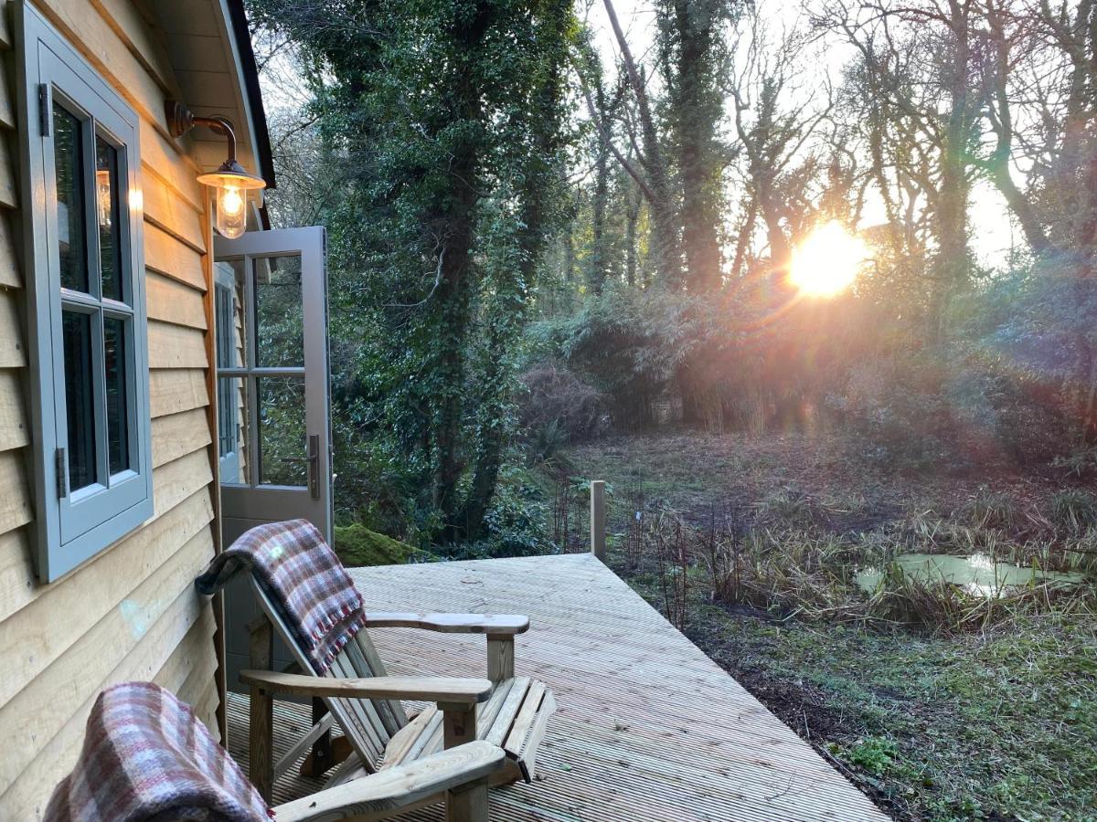 Chez Maurice Luxury Shepherds Hut With Bath And Hot Tub Kelling Zewnętrze zdjęcie